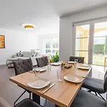 Apartment Deluxe *