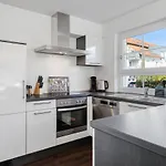 Apartment Deluxe *